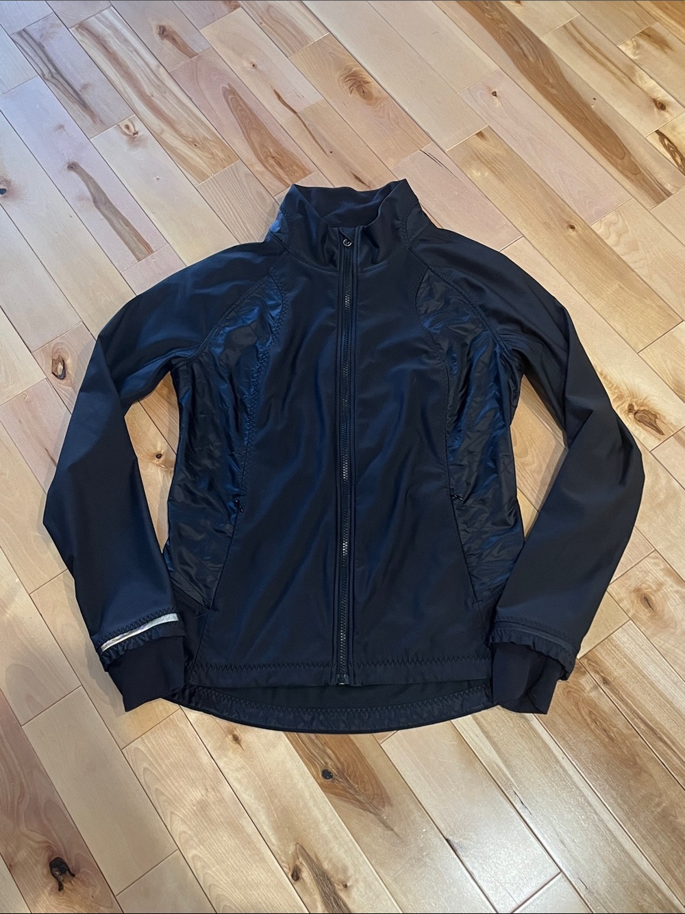 Lululemon Wind Runner Softshell Jacket